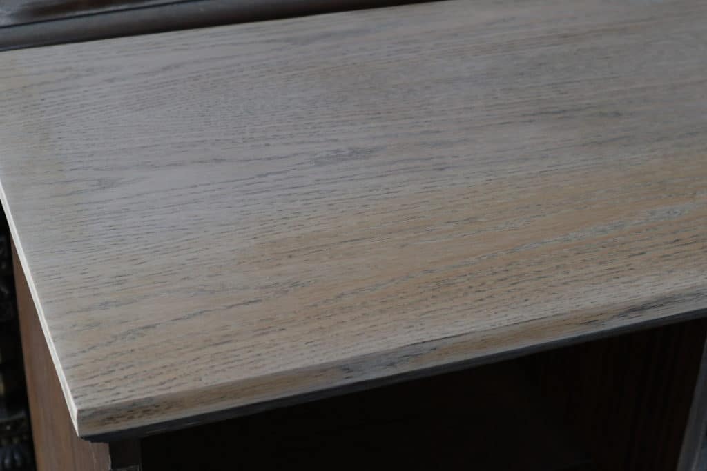 Sanded wood veneer top